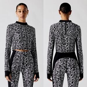 Sweaty Betty Power Zip Back Long Sleeve Crop Top Black Mini Geo Build Print